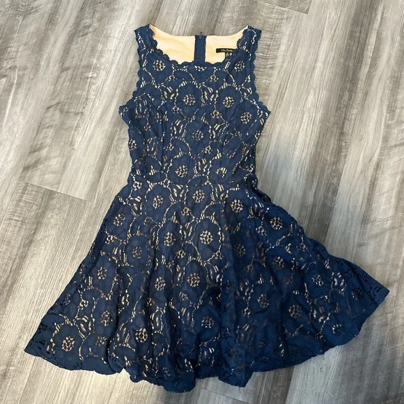 city studio navy blue dress NWT City Studio Navy Blue Dress, Size 3, Daytime Dress, Pear Trim Cap Sleeve